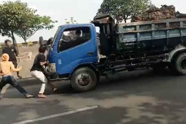 Remaja Buat Content Tiktok Terbunuh Kena Rempuh Dengan Lori