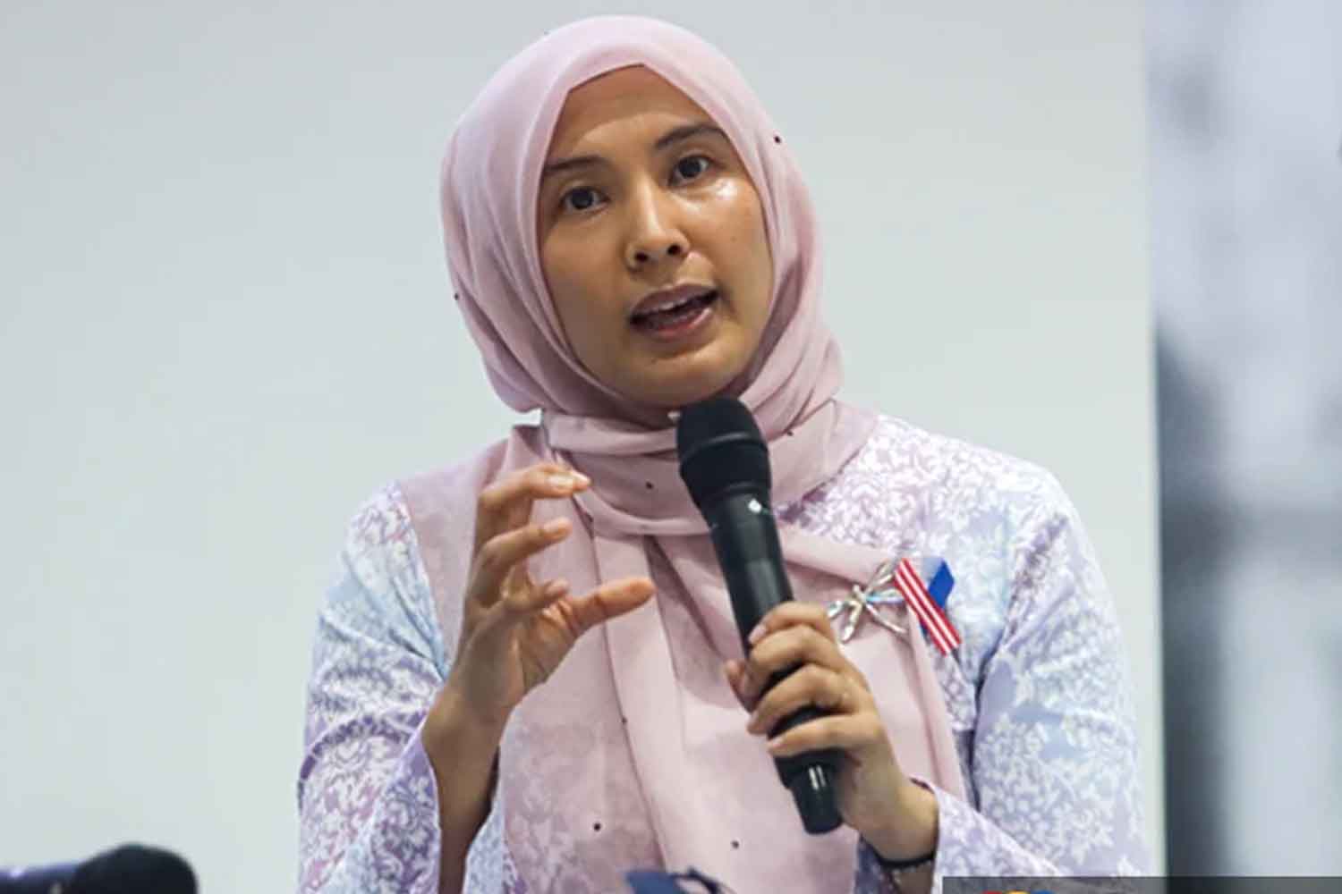 Nurul Izzah Hanya Beri Feedback Kepada PM, Bukan Ada Kuasa - Pejabat ...